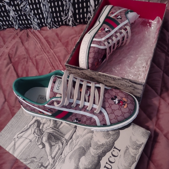 Men's Gucci shoes